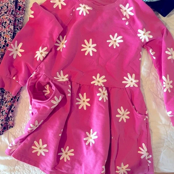 Tunic and dress bundle size  6 girls - Picture 3 of 6